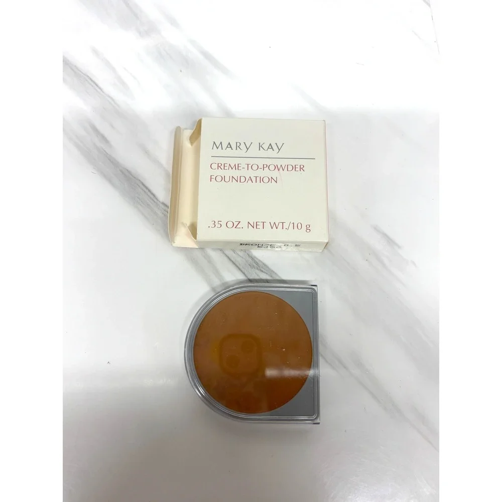Mary Kay Creme-to-Powder Foundation Bronze 0.5 Matte Finish‎ .35 oz 10g New Box